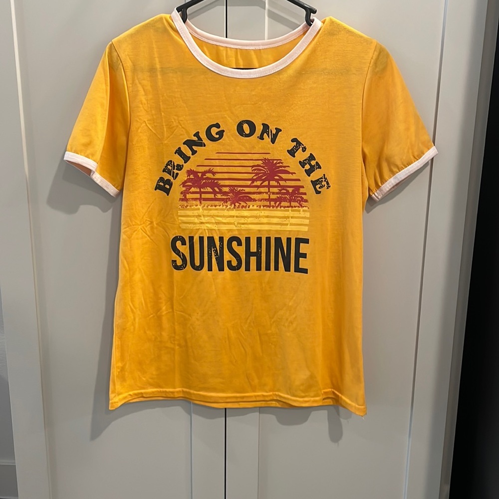Graphic tee
